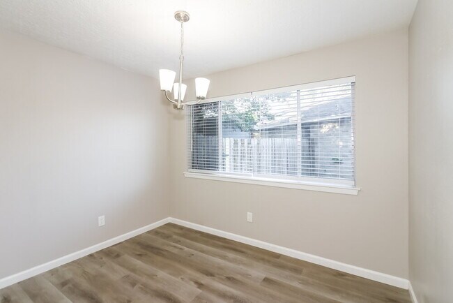 16751 Dew Drop Ln, Houston, TX 77095 - photo 6