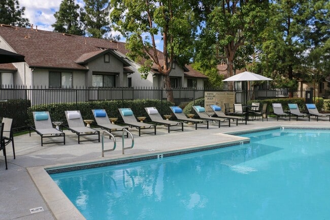 The Arbors, Lake Forest, CA 92630 - photo 3