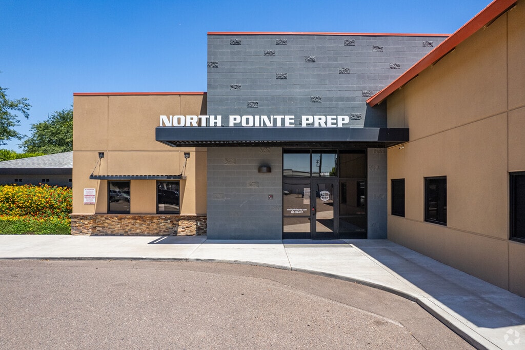 Welcome to Heritage Academy Pointe JH/HS as you step through the grand entrance in Phoenix.