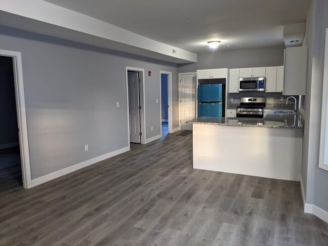 43 Clare St unit 2, Lowell, MA 01854 - photo 3