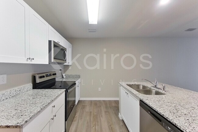 18312 Gibraltar Ln, Lehigh Acres, FL 33936 - photo 5