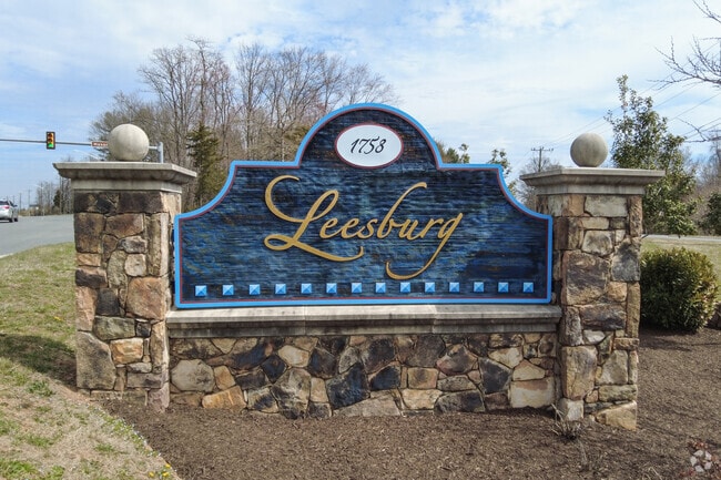 Leesburg welcomes you to the neighborhood.