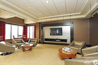 1425 S Eads St, Arlington, VA 22202