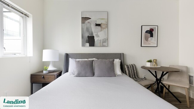 1430 NW Pettygrove St unit E302, Portland, OR 97209 - photo 2