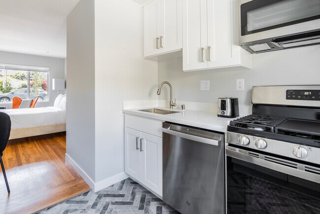 1058 Noel Dr unit FL0-ID1862, Menlo Park, CA 94025 - photo 4