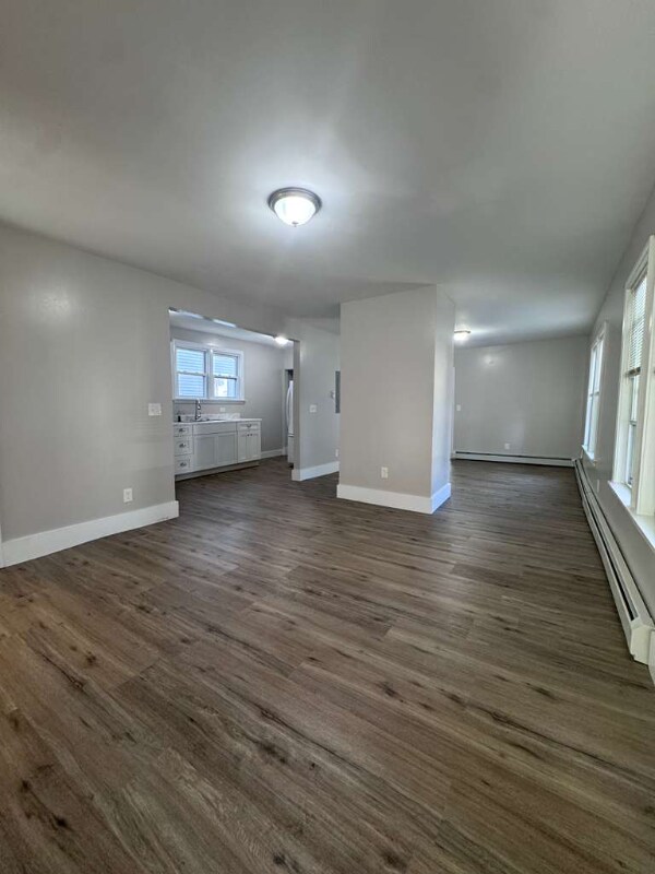 267 Silver St Unit 1, Manchester, NH 03103