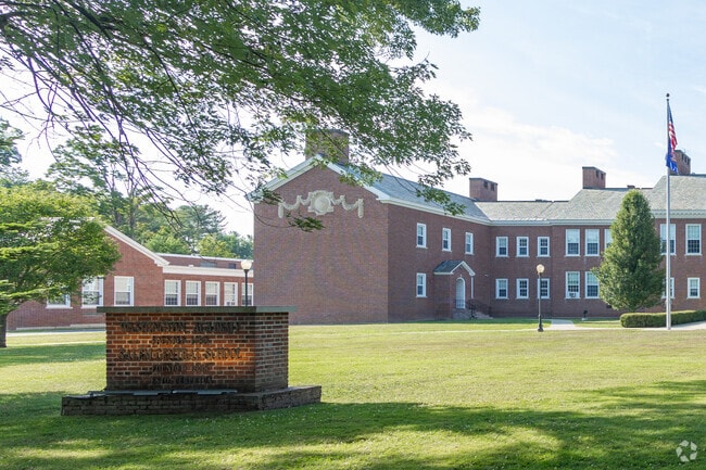 Salem Elementary School ranks #1258 in math proficiency.