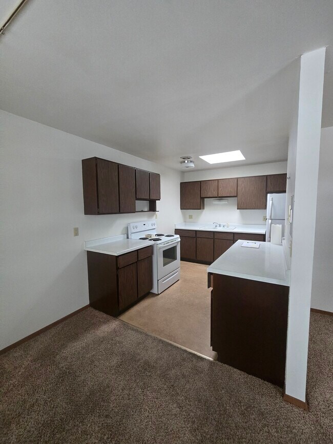 916 Mayflower Ave unit 916-A3, Sheboygan, WI 53083 - photo 6