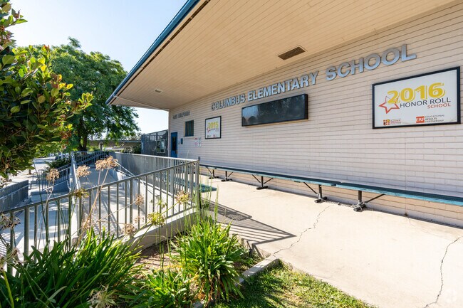 Columbus Elementary School in Vineyard provides excellent education to its students.