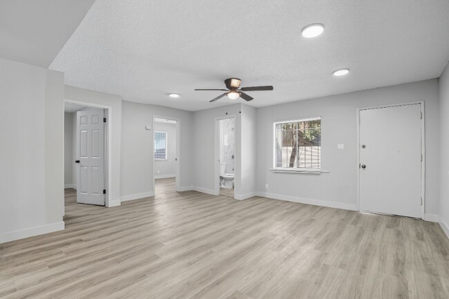 4710 St Elmo Dr unit 4714, Los Angeles, CA 90019 - photo 6