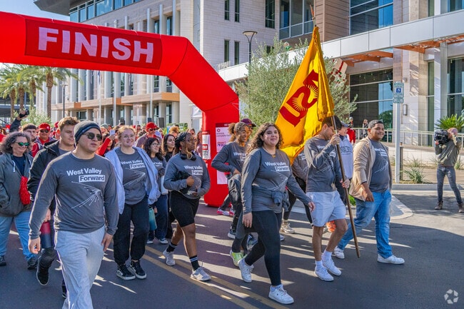 Palm Valley residents participate in the annual West Valley Heart Walk.