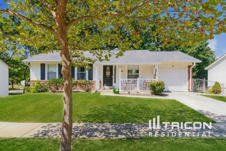 2417 Country Run Ct, Maryland Heights, MO 63043