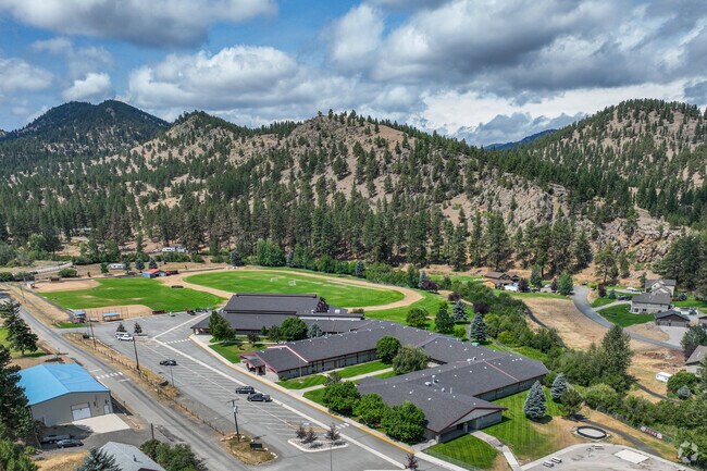 Clancy Elementary blends education with nature, nestled among the scenic hills of Clancy.