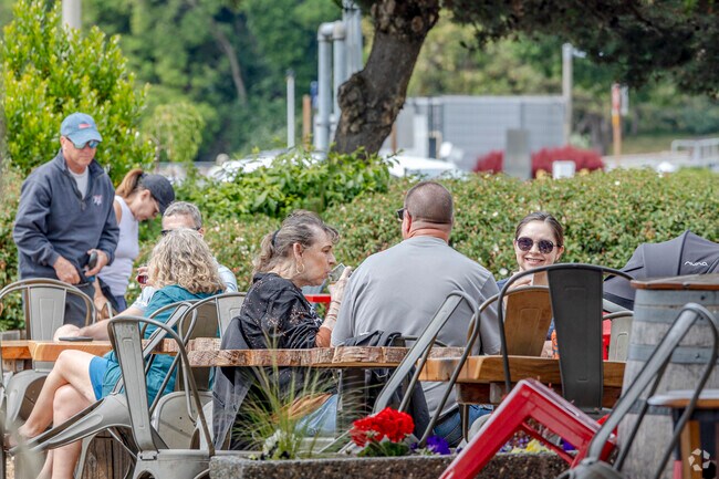 Stop by Quarter Deck in Des Moines WA for a refreshing pint on a sunny afternoon.