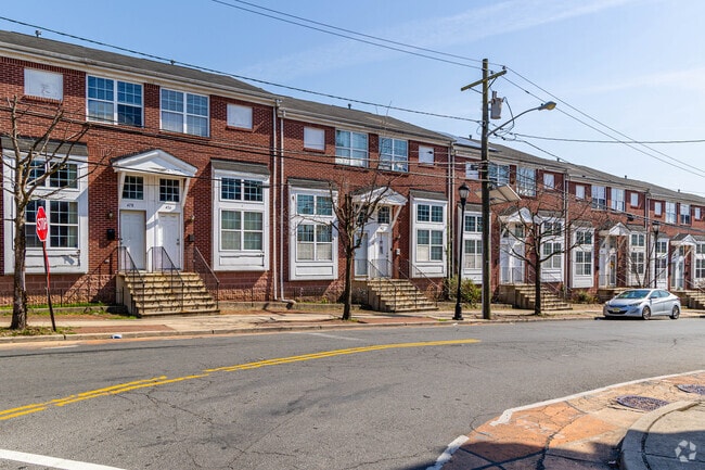 Row houses are available in the Battle Monument, Trenton area in NJ.
