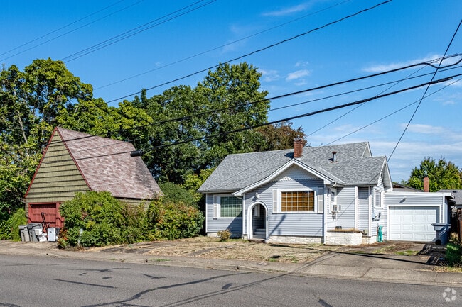 Albany is in the central part of Oregon's most populated region, the Willamette Valley.