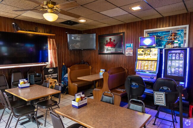 East Central Rock Island's Poor Boys Pizza & Pub has plenty of menu options.