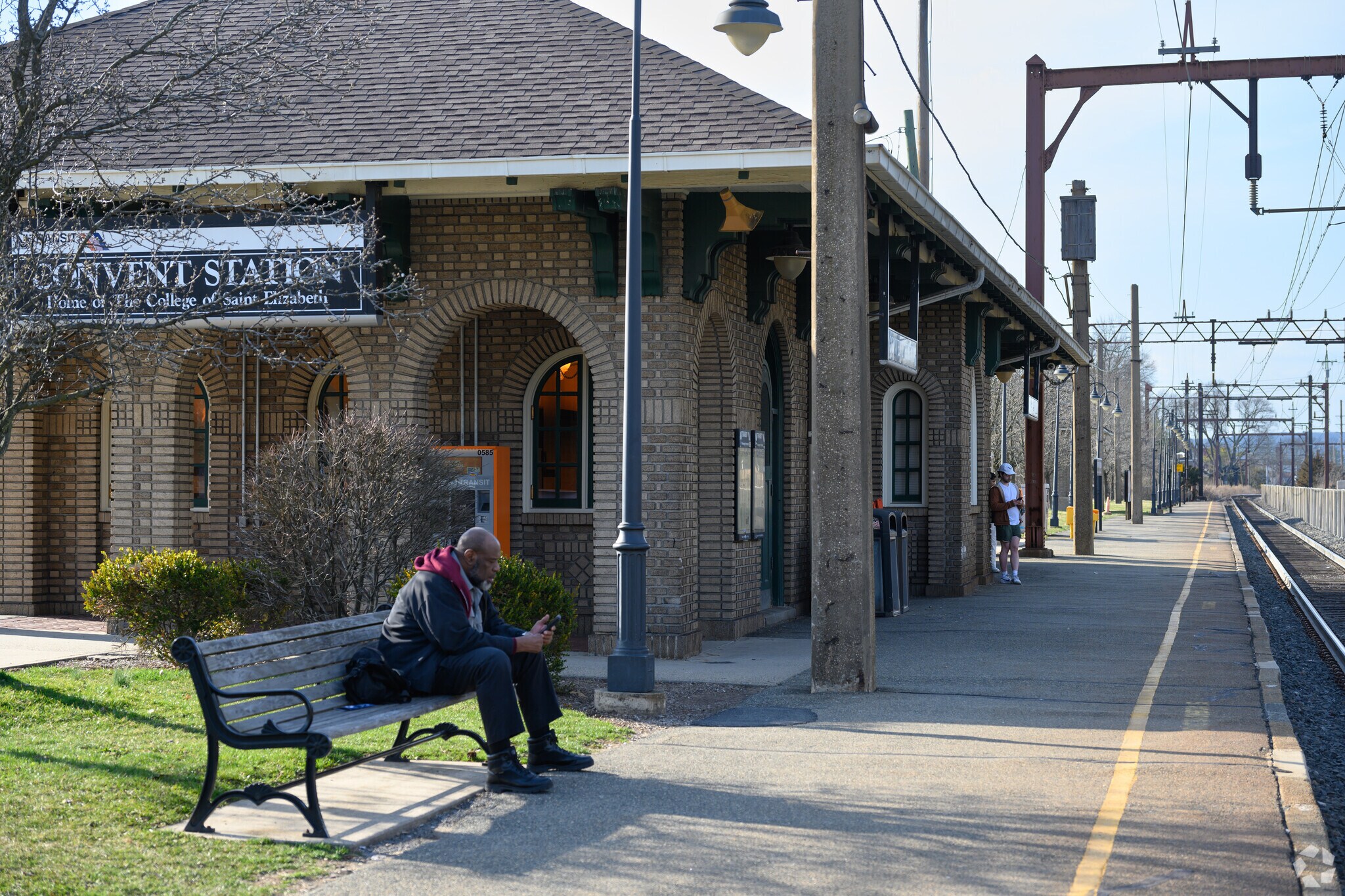 Commuters can get to NYC via Convent Station or Morristown Station.