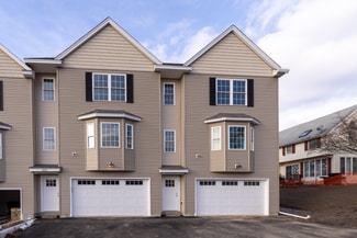 23 Karatzas Ave, Manchester, NH 03104