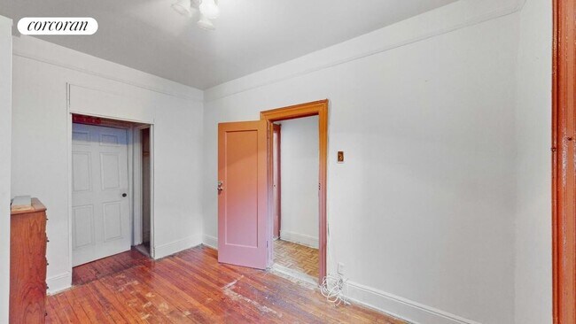 31-04 32nd St, Astoria, NY 11106 - photo 5
