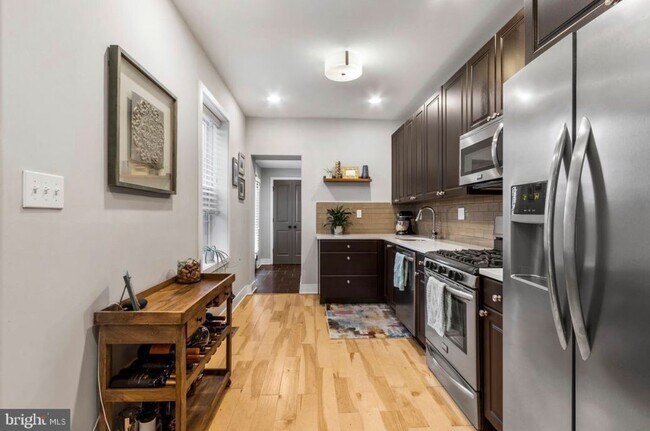 2427 E Boston St, Philadelphia, PA 19125 - photo 6