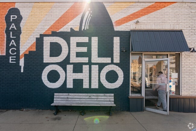 DELI OHIO serves fresh sandwiches to East End North residents.