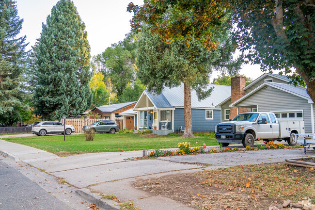Homes throughout West Avenues feature large driveways perfect for parking multiple vehicles.