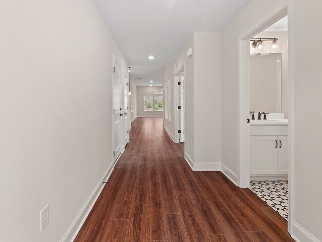 1315 Cedarcrest Blvd, Acworth, GA 30101 - photo 2