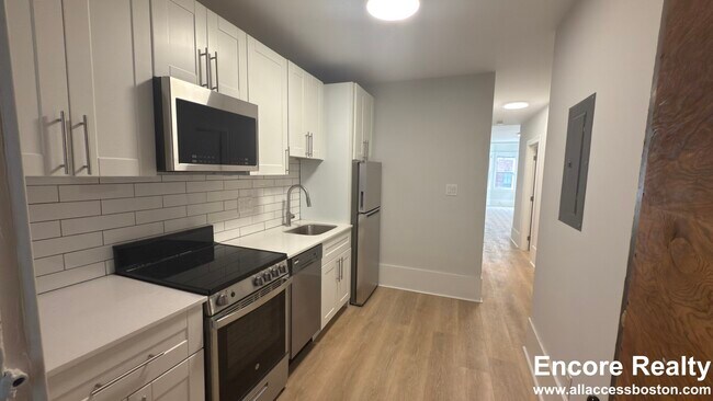 50 Joy St unit 2, Boston, MA 02114 - photo 4