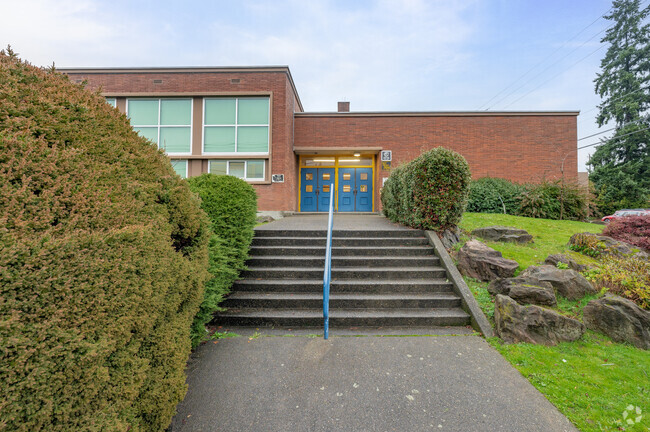 Aki Kurose Middle School.