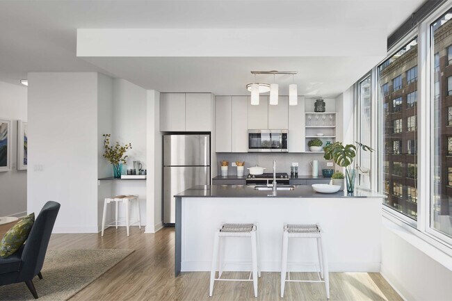 Wells Street Tower unit 908, Chicago, IL 60607 - photo 7