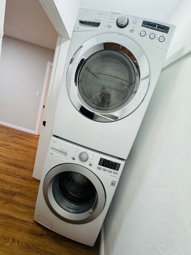 49 Lawrence St unit Apartment 2, Salem, MA 01970 - photo 4