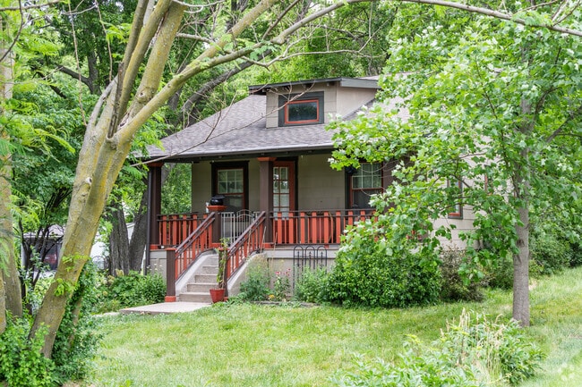 Jefferson Highlands homes are known to have aesthetic flavor.