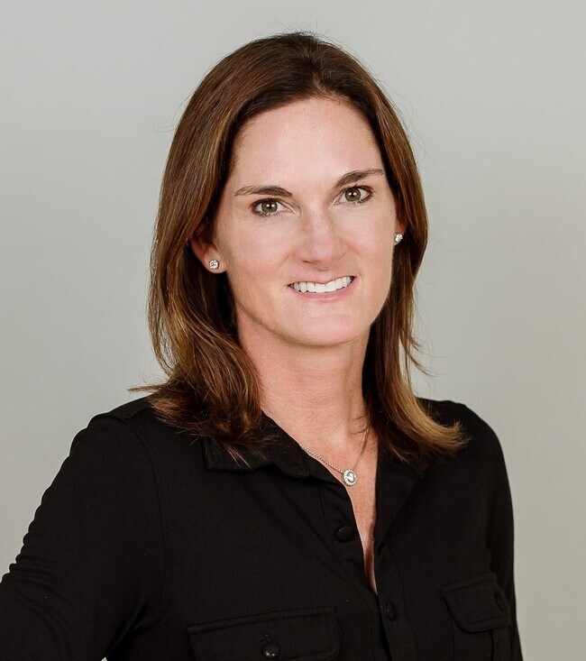 614 Shumont Rd, Black Mountain, NC 28711