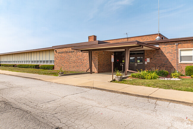 McGaughey Elementary School has a student-teacher ratio of 17 to 1.