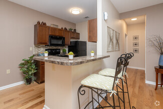 3600 Spring Villa Cir, Louisville, KY 40245