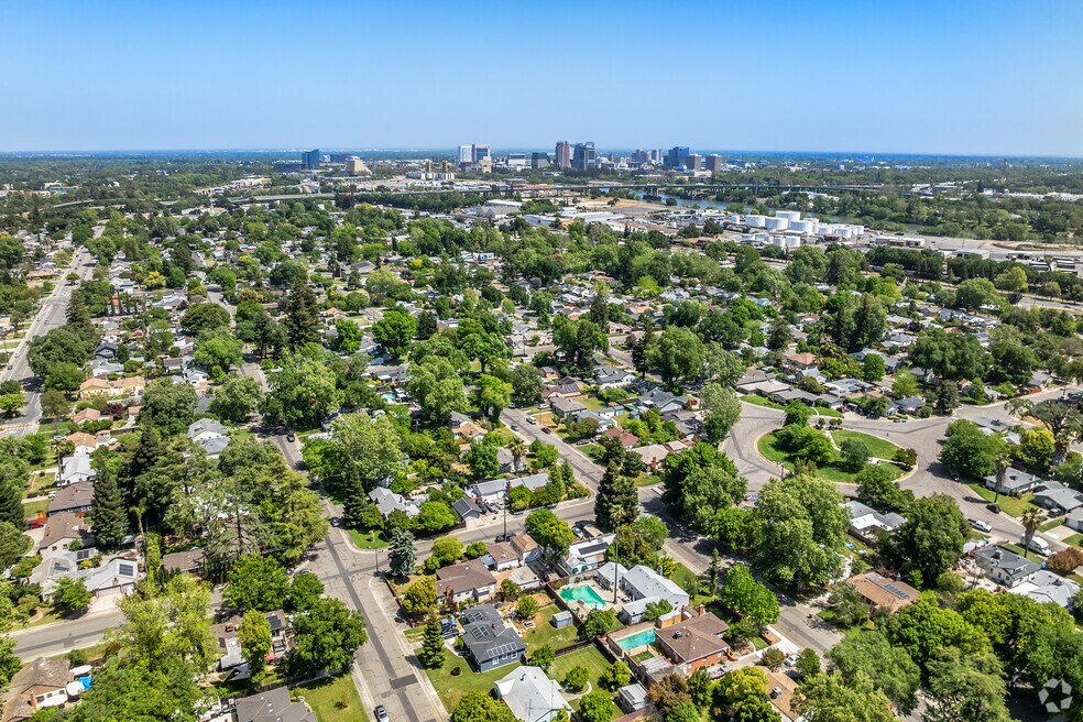 NH_OldWestSacramento_566031_P2_V1_JK_043025