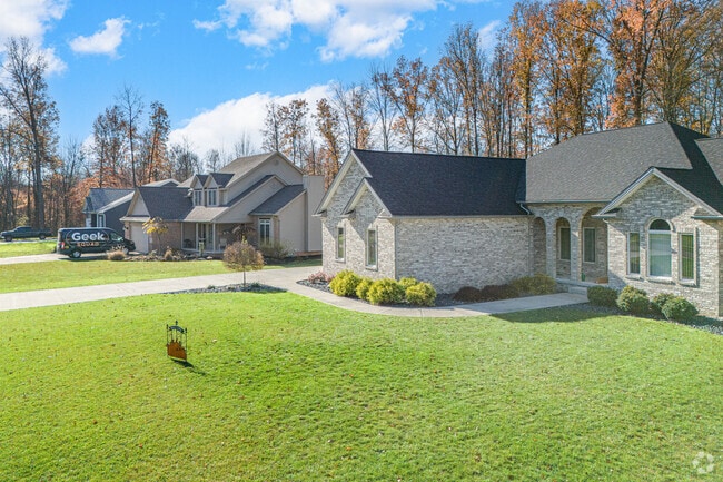 Residents enjoy spacious front lawns in Lordstown.