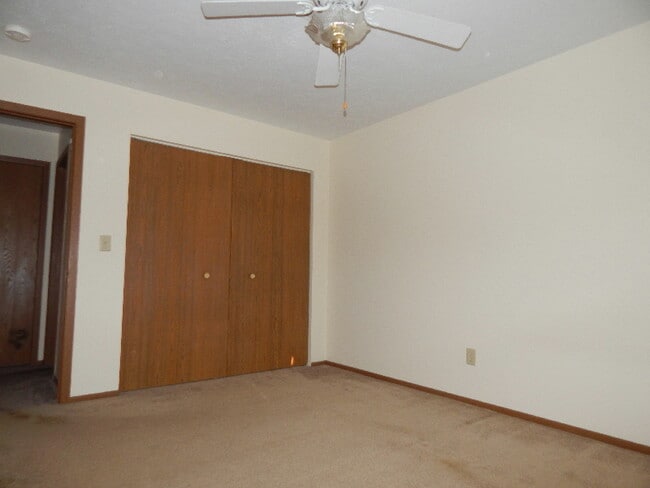 8600 14th St W unit A2, Rock Island, IL 61201 - photo 6
