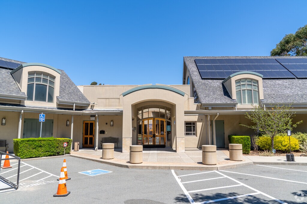 Contra Costa Midrasha in Springbrook.