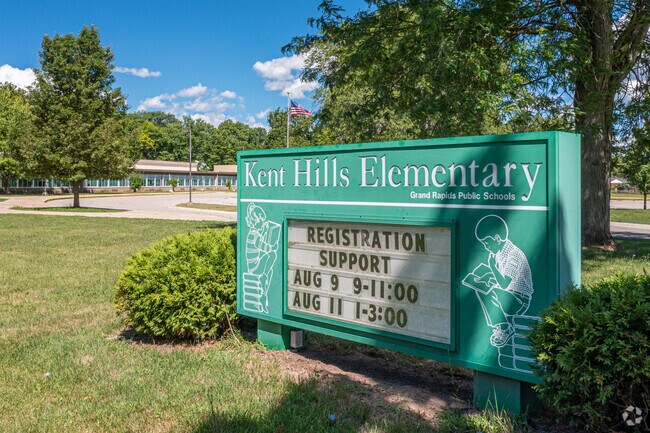 The Kent Hills School is a public, K-5 school serving students in the North East Citizens Action region.