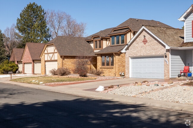 Home styles and sizes vary in the Heather Ridge neighborhood.