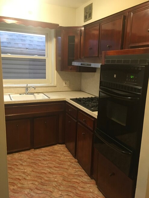 1650 New York Ave unit 3rd Floor, Brooklyn, NY 11210 - photo 1