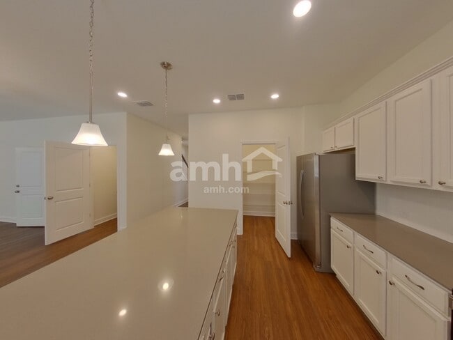 3366 Bridge Haven Dr, Wesley Chapel, FL 33543 - photo 4