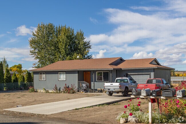 A simple ranch style home defines this cozy Basin City residence.