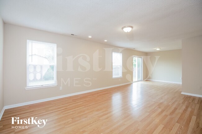 220 Woodstream Ct, Greenfield, IN 46140 - photo 5