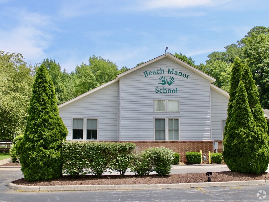 Side view of Beach Manor School in Virginia Beach Central, Virginia Beach VA