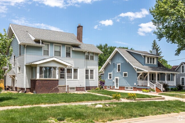 Gridded streets of tiny towns and small cities in Warren County show off their beautiful homes.