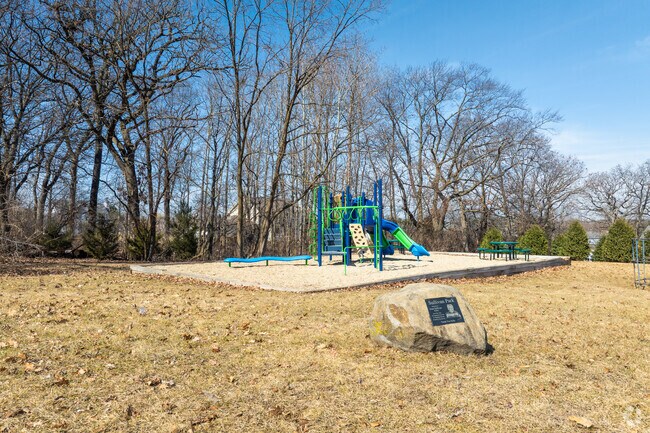 HIghland Shores Community Center has a small playground.