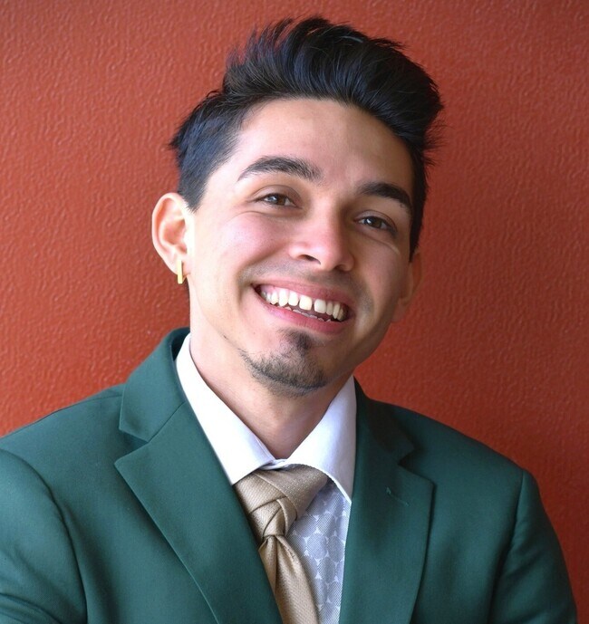 Jonathan Cisneros